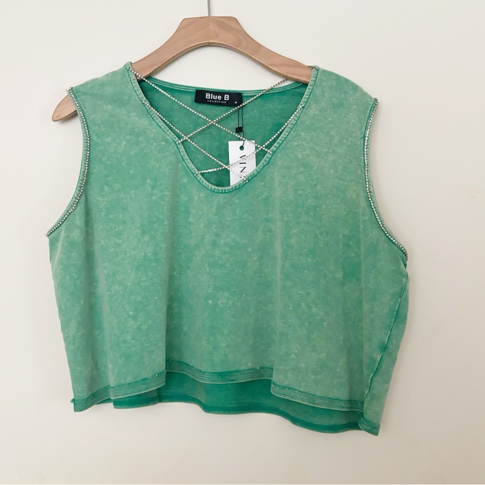 Blue B Rhinestone Tank Top Womens Sz Medium‎ Green Sleeveless Cropped Cotton NWT